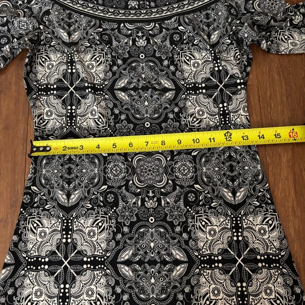 Max Studio NWOT Black & White Intricate Tile Print Mini Dress Size XS